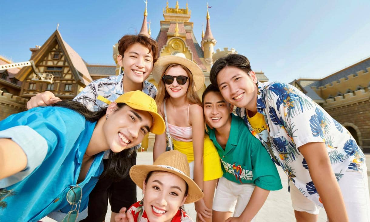tourist site image