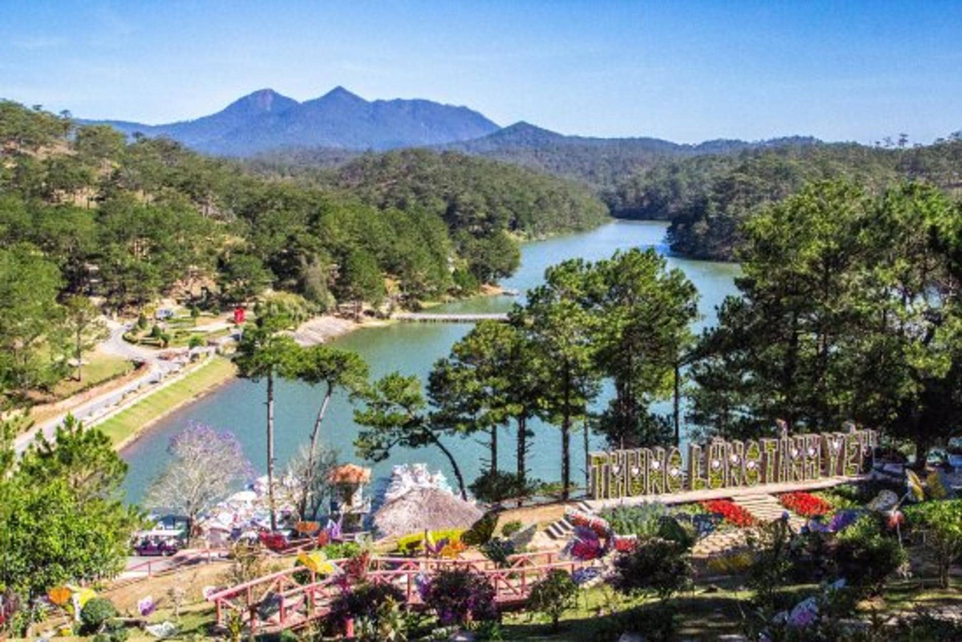 tourist site image